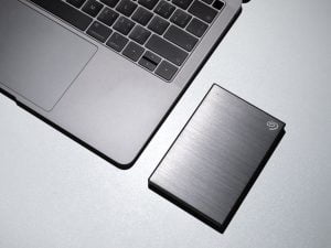 Insights & News 28 black iphone 7 on macbook